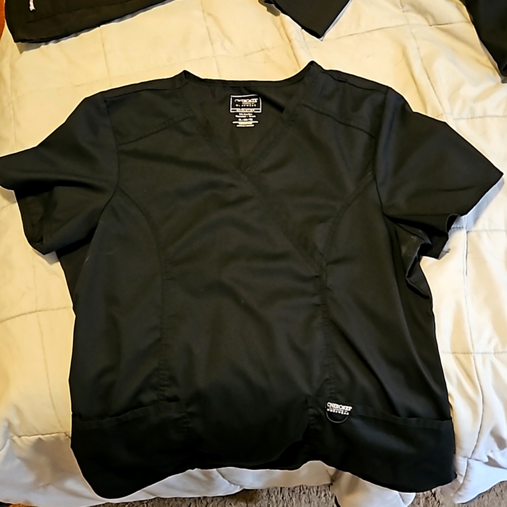 Scrub top